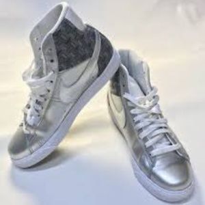 RARE Men's Nike Blazer High Top sneakers